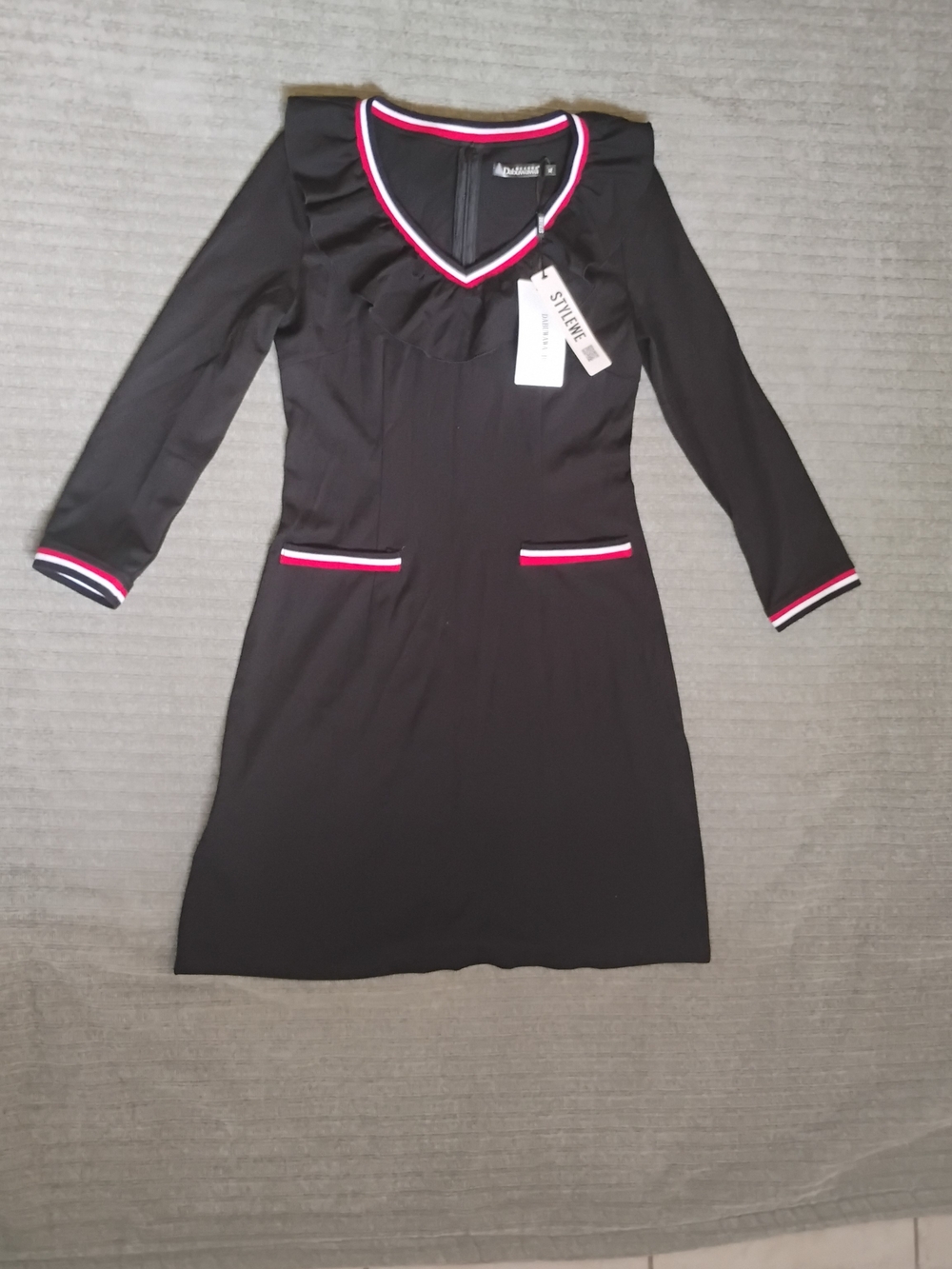 NWT Dabuwawa Black Preppy Ruffle V-Neck Midi Dress Size M (XL Label) In USA 8